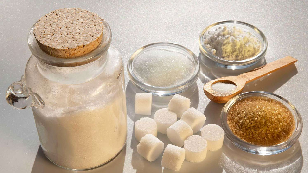 মিষ্টি খাবার পছন্দ! একদিনে কতটুকু চিনি খেতে পারবেন জানেন তো?