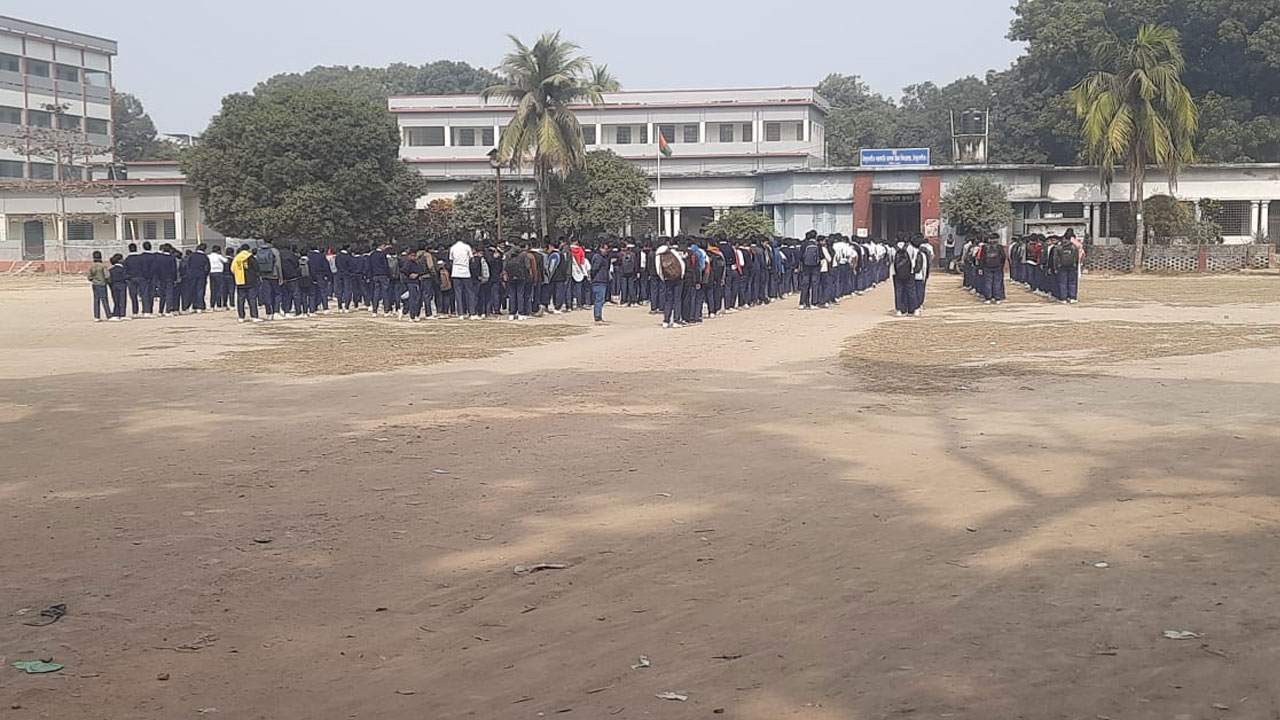 ঠাকুরগাঁওয়ে তীব্র শীতে দুইদিন বিদ্যালয় বন্ধ ঘোষণা