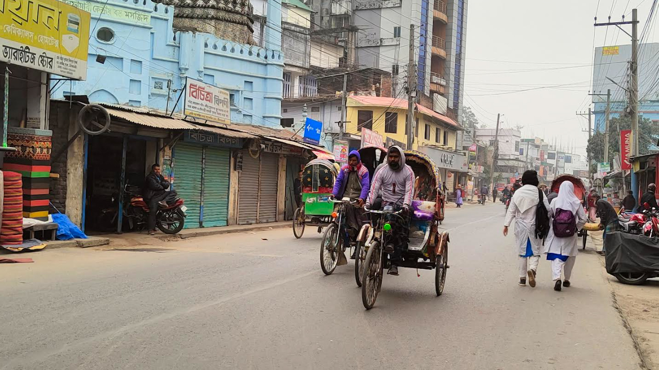 নীলফামারীর তাপমাত্রা নামল ৮ ডিগ্রিতে, বিদ্যালয় বন্ধ ঘোষণা