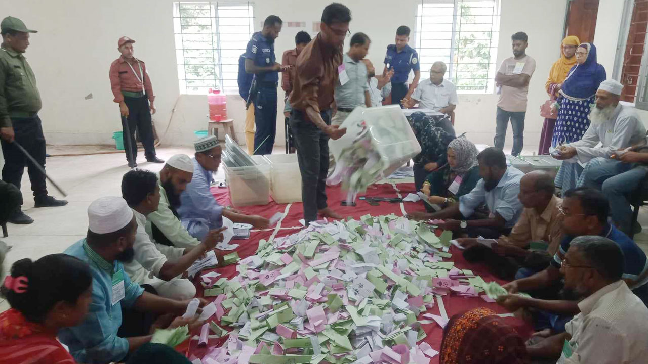 স্থগিত ১৯ উপজেলায় ভোটগ্রহণ শেষ, চলছে গণনা