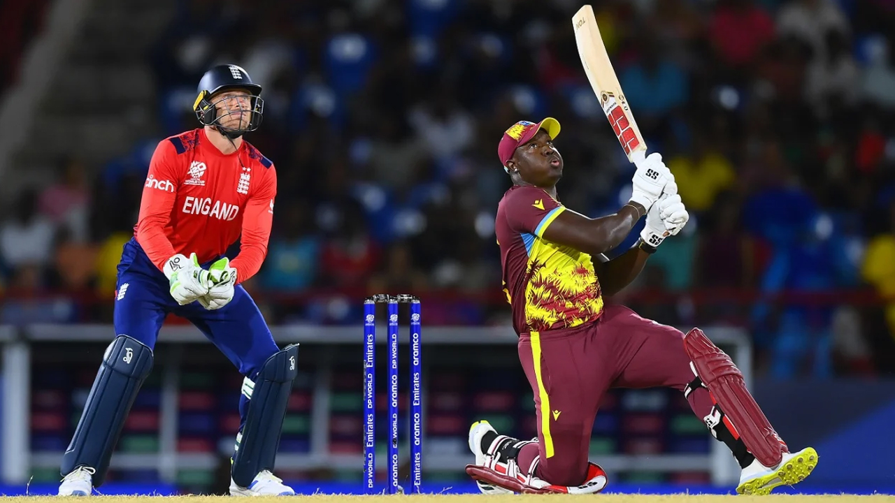 ইংল্যান্ডের বিপক্ষে উইন্ডিজদের বড় পুঁজি