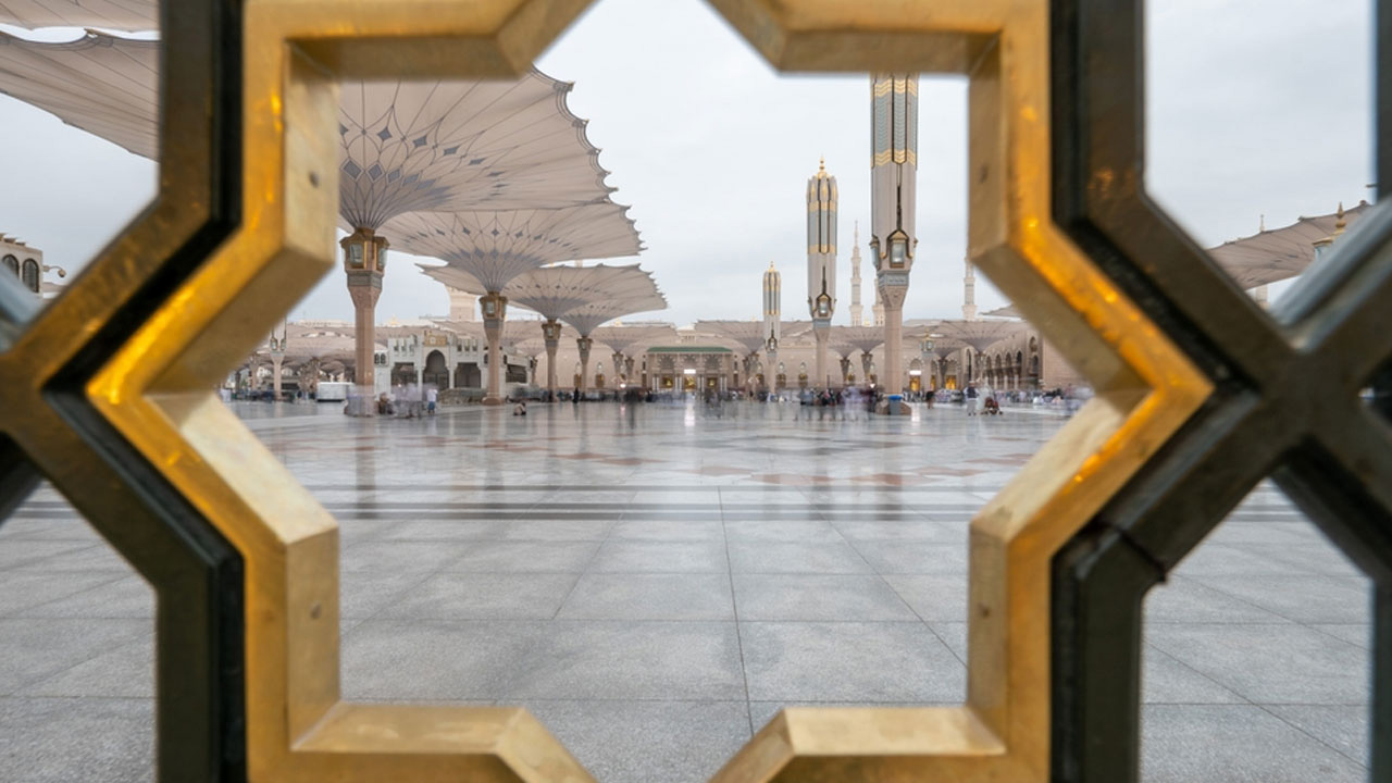 মহানবী সা. -এর রওজা জিয়ারতের গুরুত্ব