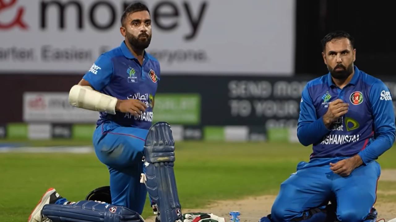 মাঠেই ইফতার করলেন শহিদী-নবী, দাপুটে জয় আফগানদের (ভিডিও)