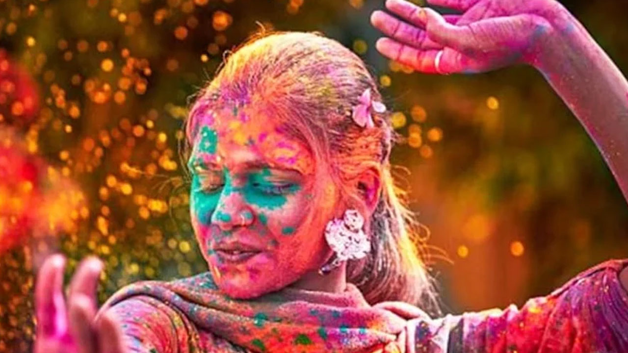 ত্বক ও জামাকাপড় থেকে রং তোলার সহজ উপায়