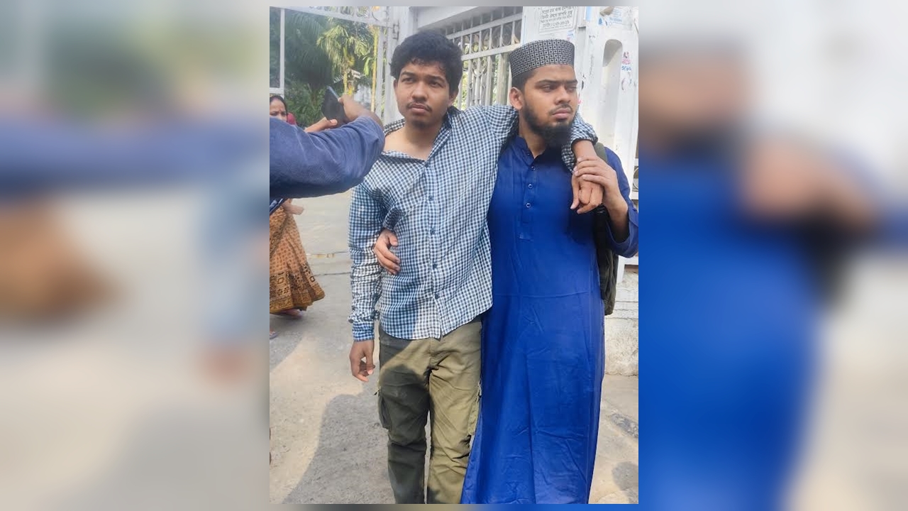 ঢাবিতে রমজানের আলোচনা সভায় ছাত্রলীগের হামলার অভিযোগ