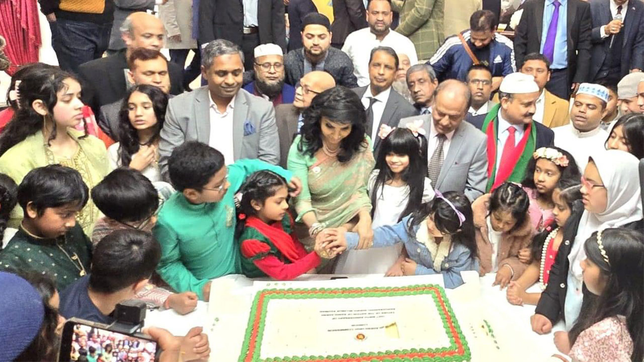 ‘বঙ্গবন্ধুর নীতি-আদর্শে ভবিষ্যৎ প্রজন্মকে গড়ে তুলতে হবে’