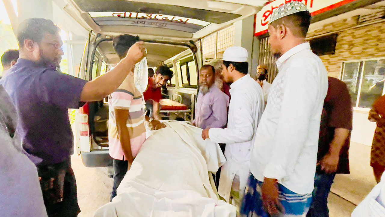 এসিল্যান্ডের গাড়িচাপায় ব্যবসায়ী নিহত