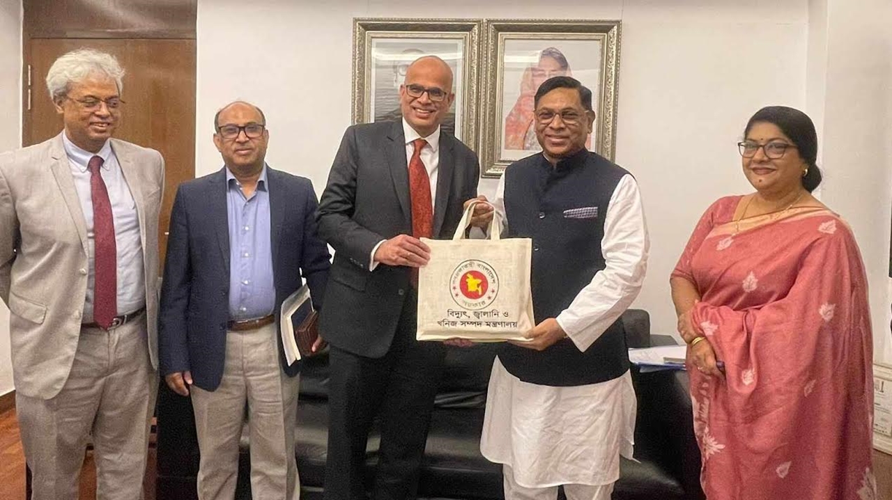 বিদ্যুৎ উৎপাদনের পরিমাণ বাড়ানো হবে : নসরুল হামিদ