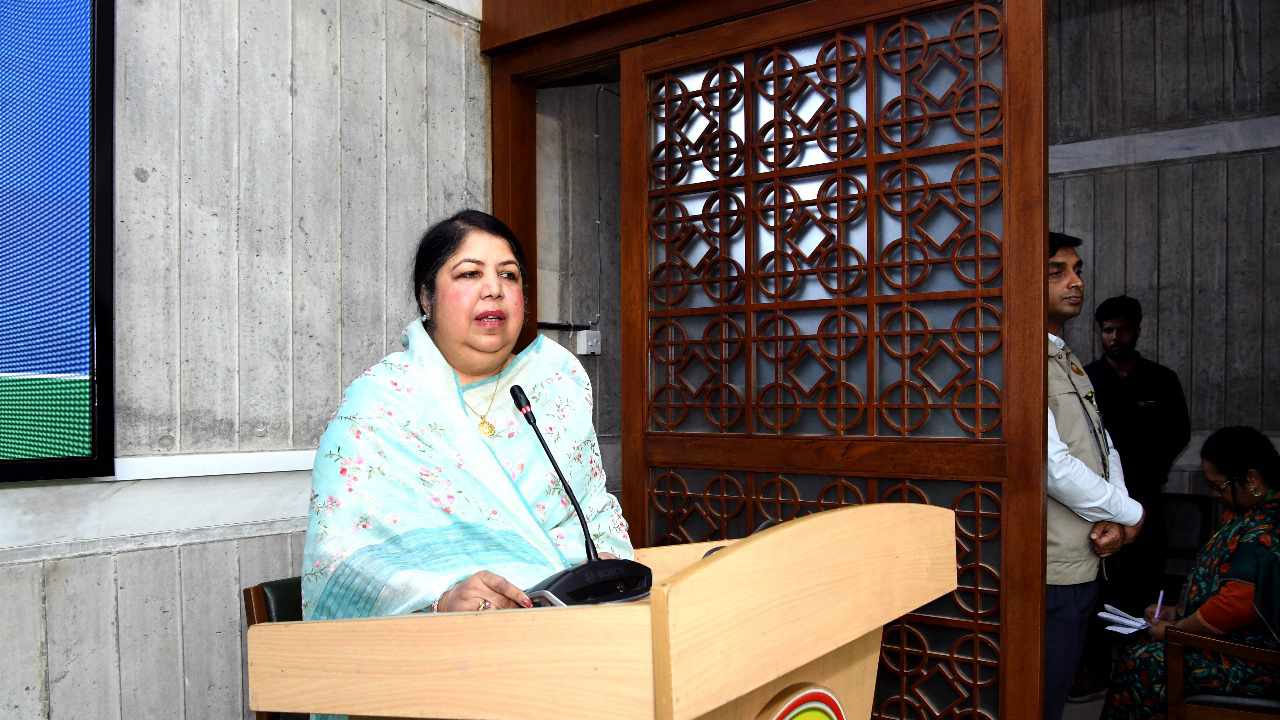 সংসদে অনির্বাচিত কেউ আসতে পারে না : স্পিকার