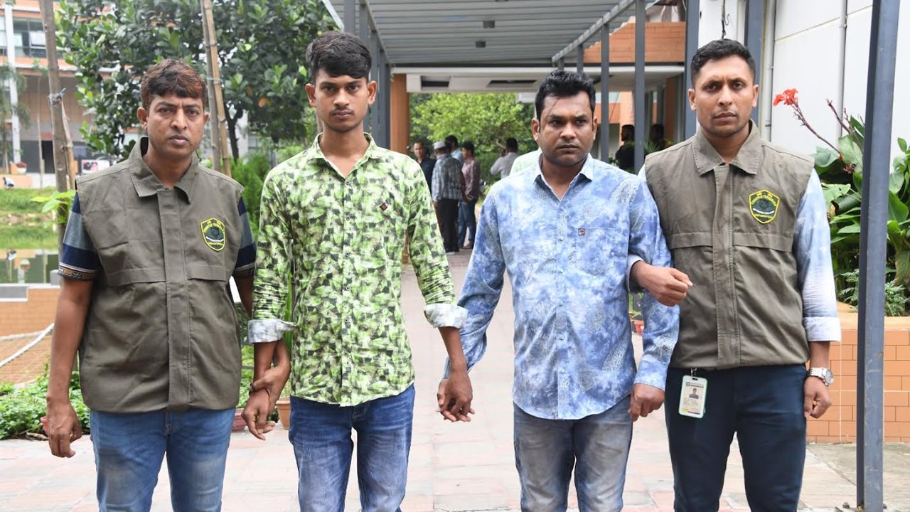 নির্বাচন কমিশনের ওয়েবসাইট থেকে ভুয়া এনআইডি সরবরাহ করতো তারা