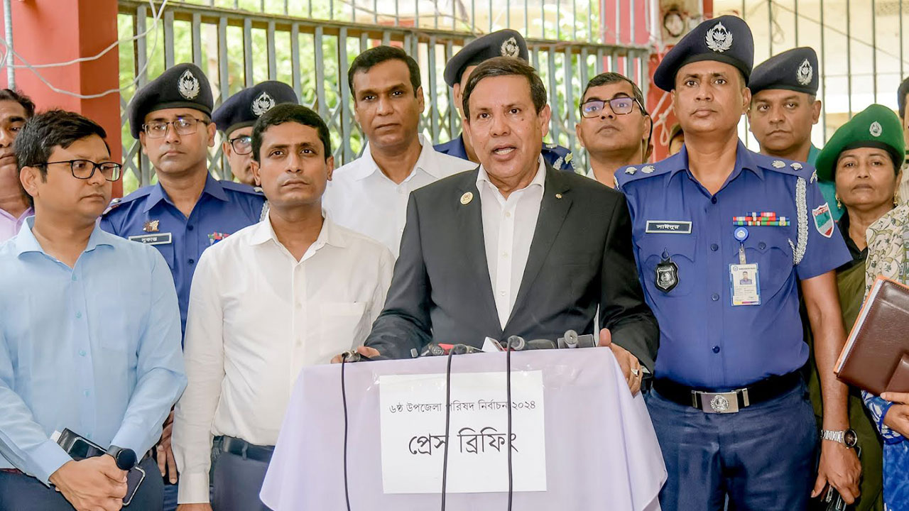 নির্বাচন কমিশন সুষ্ঠু ও গ্রহণযোগ্য নির্বাচন করতে অঙ্গীকারবদ্ধ