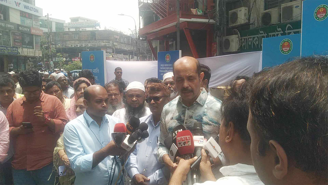 অভিজাত এলাকায় অভিজাত ময়লা পেয়েছি : মেয়র আতিক