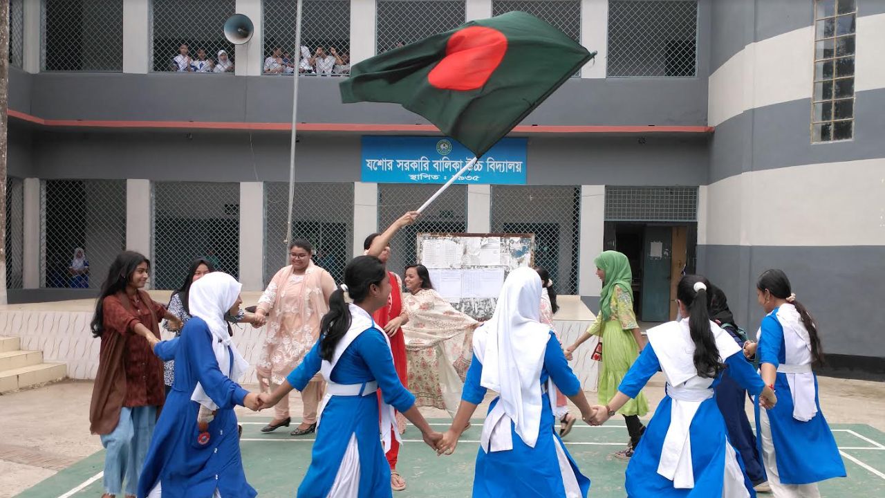 ‘মা দিবসে মাকে দেওয়া আমার শ্রেষ্ঠ উপহার জিপিএ-৫’