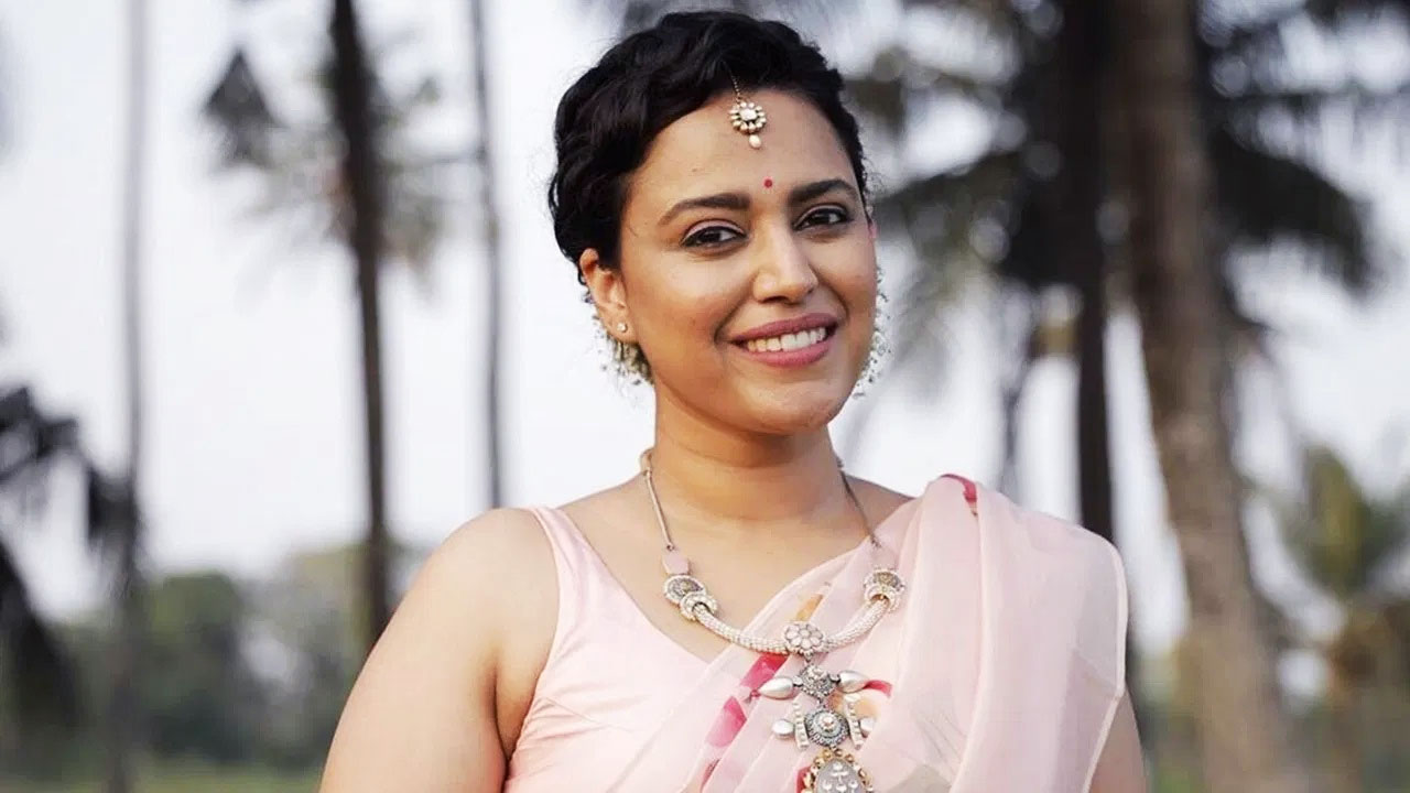 যেকোনও ধর্মে মুহাম্মদ (সা.) কে সম্মান করা যায় : স্বরা ভাস্কর