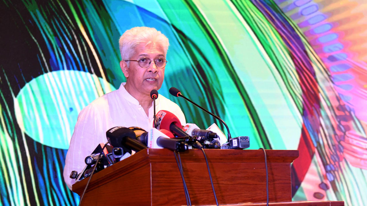 জিআই পণ্য বাণিজ্যিকভাবে বিকশিত করতে হবে : শিল্প উপদেষ্টা