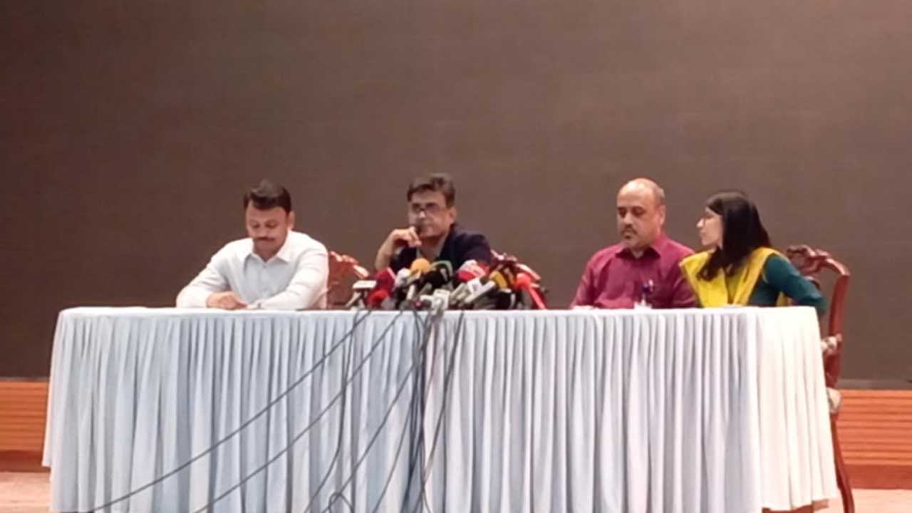 কাতার যাচ্ছেন উপদেষ্টা, আলোচনায় থাকবে এনার্জি-ভিসা-রোহিঙ্গা ইস্যু