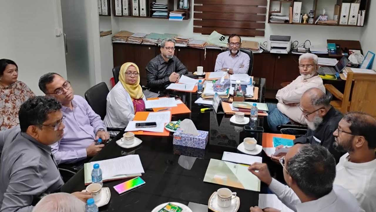 হাইপারটেনশন মোকাবিলায় গবেষণা ও সচেতনতা বাড়ানোর তাগিদ