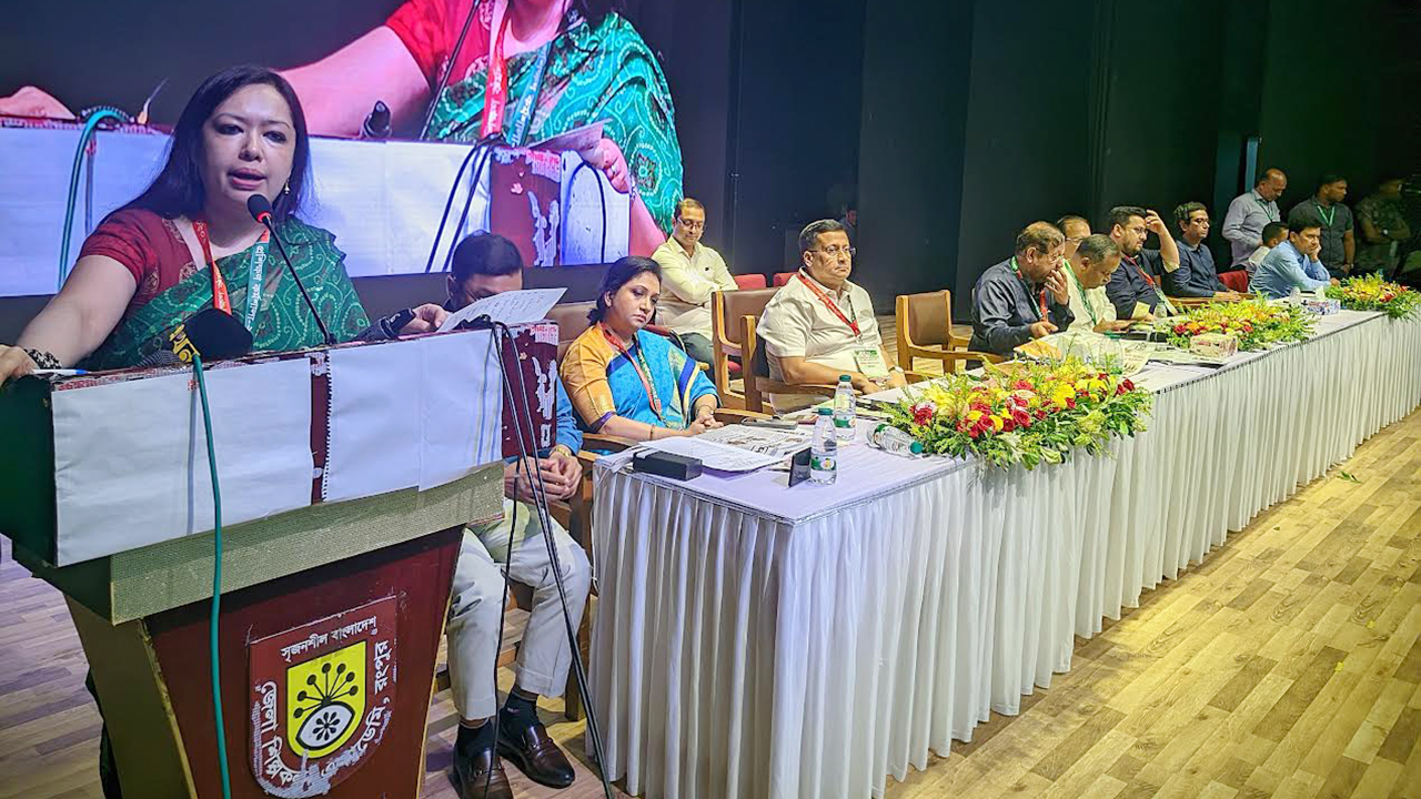 রুমিন ফারহানার প্রশ্ন, নতুন দলের টাকা আসে কোথা থেকে?  