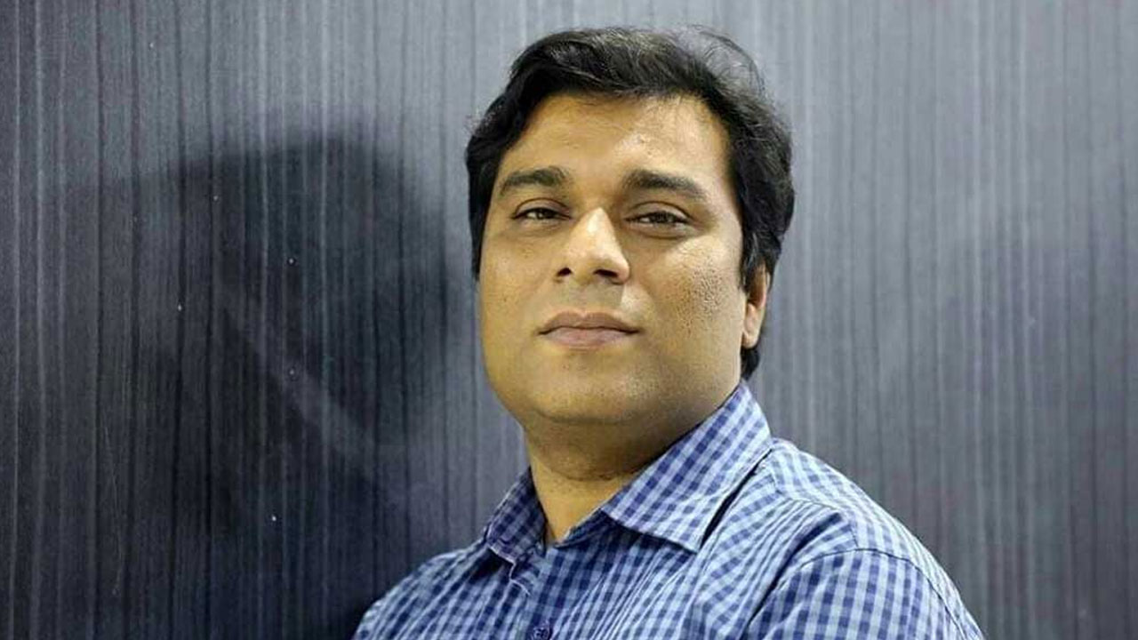 আত্মসমর্পণ করে জামিন পেলেন বাসস এমডি