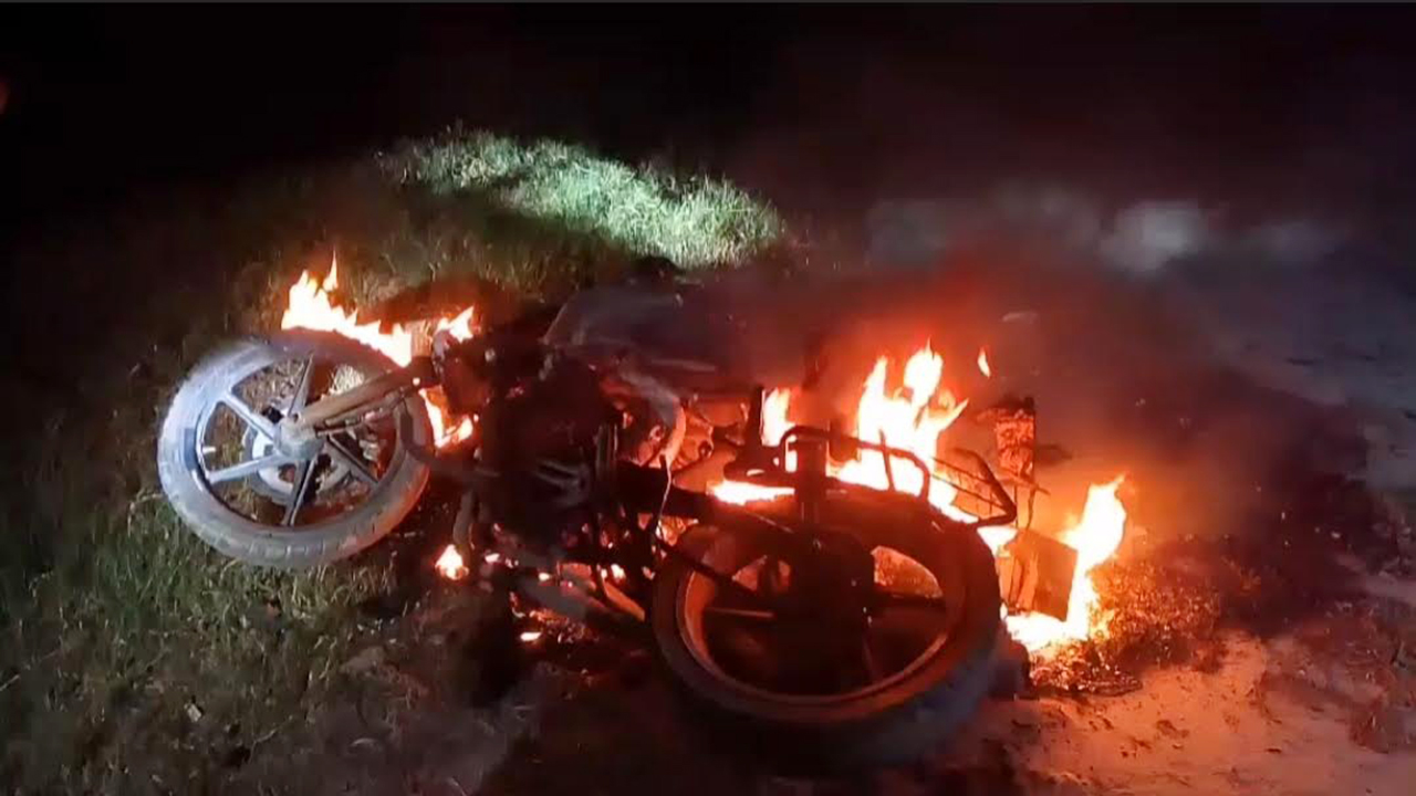 মুন্সীগঞ্জে দুই পক্ষের রাতভর সংঘর্ষ, গুলি-ককটেল বিস্ফোরণ