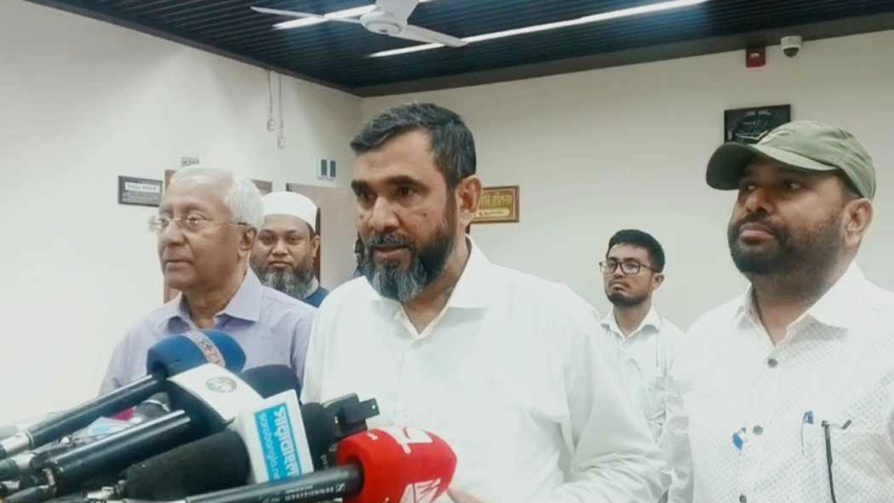 আইনি বাধ্যবাধকতায় ইশরাকের গেজেট প্রকাশ করা হয়েছে : ইসি