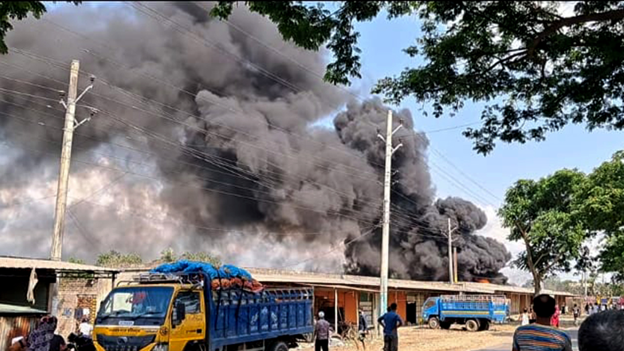 ফরিদপুরে মিক্সার প্লান্টে বিস্ফোরণ, দুই শ্রমিক দগ্ধ