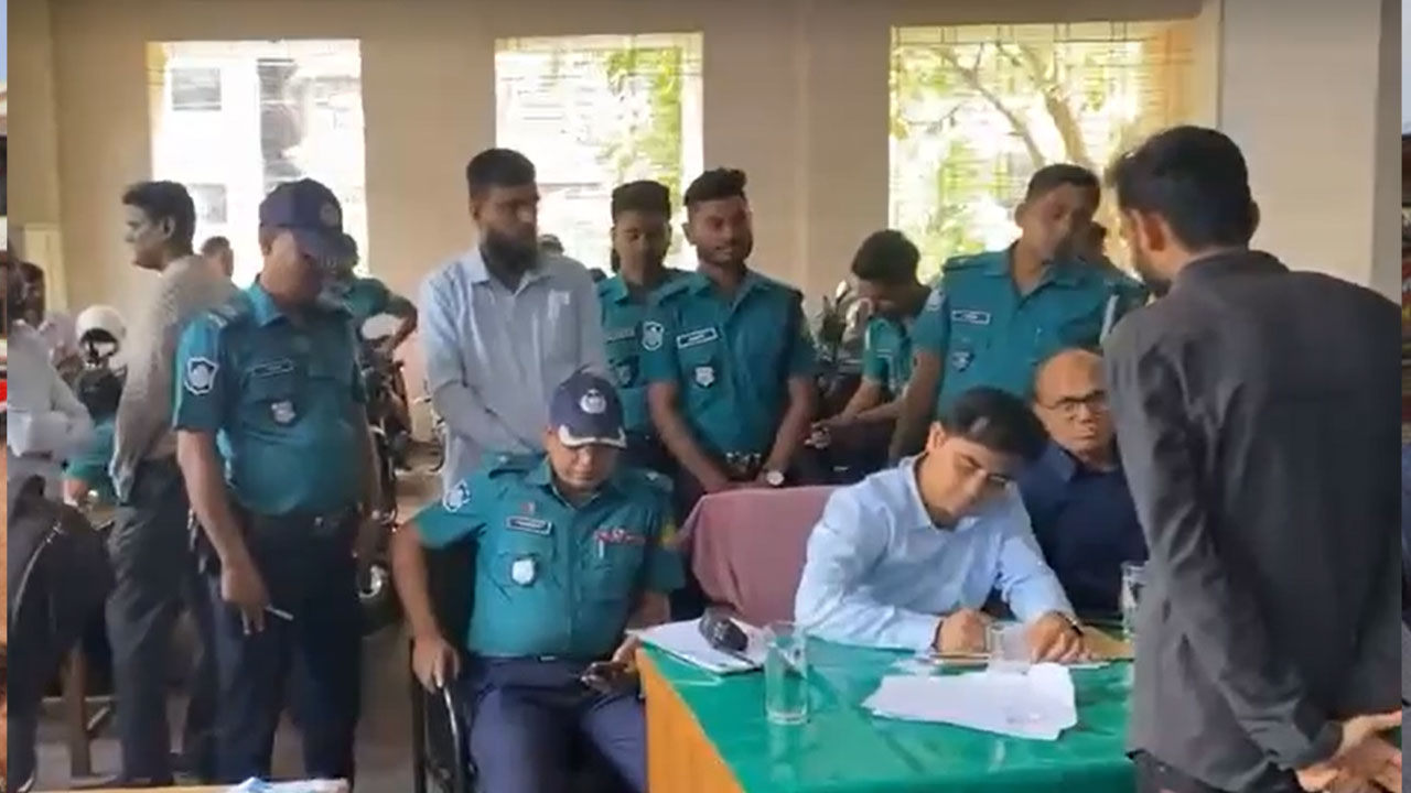 মুগদা মেডিকেলে ২২ দালাল আটক, মোবাইল কোর্টে ১৫ দিনের কারাদণ্ড