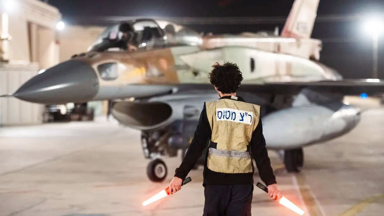 পাইলটসহ বিমানবাহিনীর ৯৭০ জনকে বহিষ্কারের হুমকি ইসরায়েলের