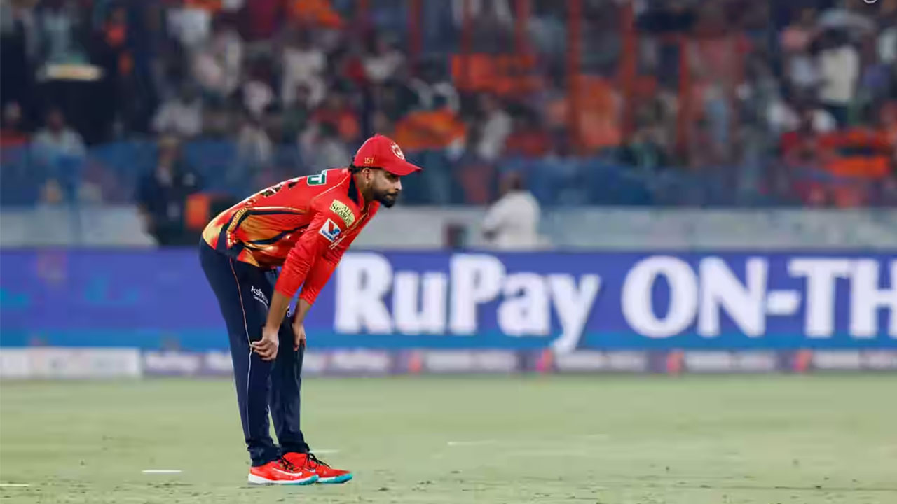 অধিনায়ক শ্রেয়াশের দুর্ভাগ্যের এক রেকর্ড 