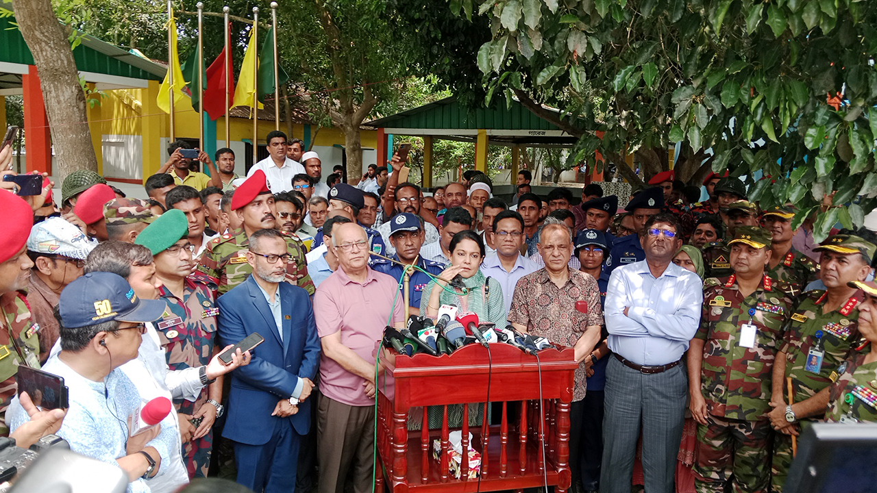 ভবদহ জলাবদ্ধতার স্থায়ী সমাধানের পথে হাঁটছে সরকার : রিজওয়ানা হাসান