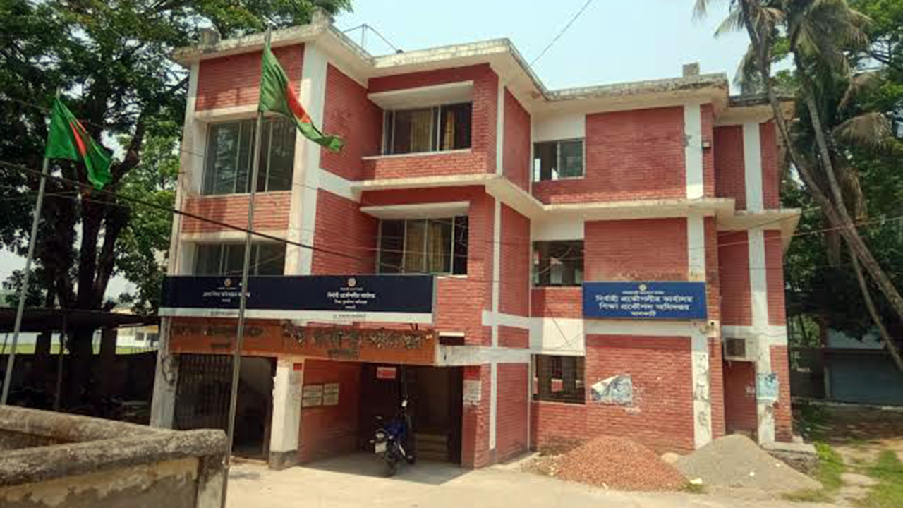 ঝালকাঠিতে ১২ পরীক্ষার্থী বহিষ্কার, ১৩ পর্যবেক্ষককে অব্যাহতি