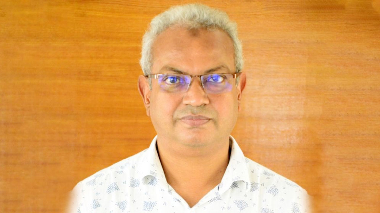 অবশেষে সরানো হচ্ছে কুয়েটের উপাচার্যকে