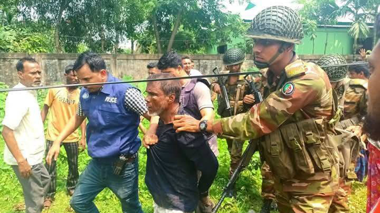 মৌলভীবাজারে মাদরাসায় হামলা, আগ্নেয়াস্ত্রসহ আটক ৩