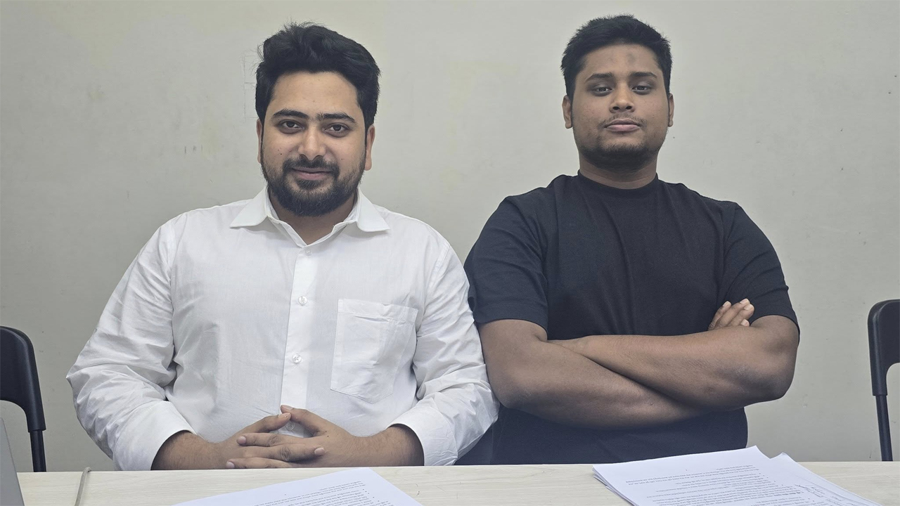 নাহিদ ইসলামকে ‘আগামীর প্রধানমন্ত্রী’ বললেন হাসনাত আব্দুল্লাহ