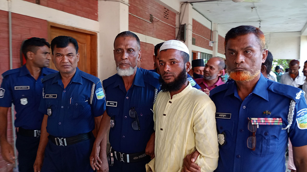 অজু করার সময় হাফেজকে কুপিয়ে হত্যা, একজনের মৃত্যুদণ্ড