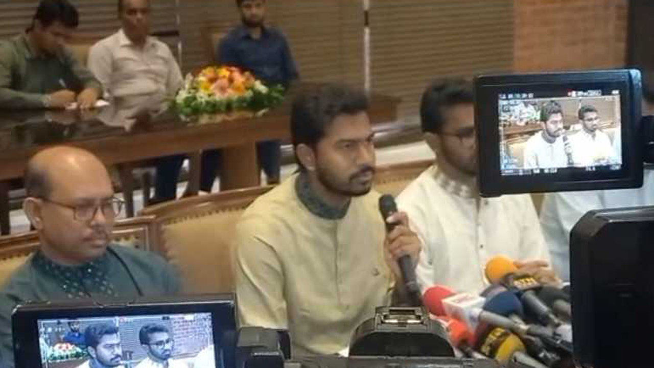 ঐকমত্যে আসা সংস্কার বর্তমান সরকারকে বাস্তবায়ন করতে হবে : নূর