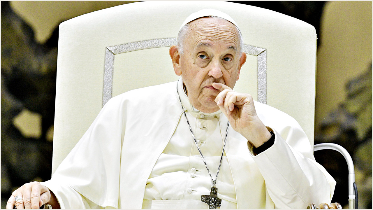 ‘গরিবের পোপ’ কতটা হতে পেরেছিলেন ফ্রান্সিস?