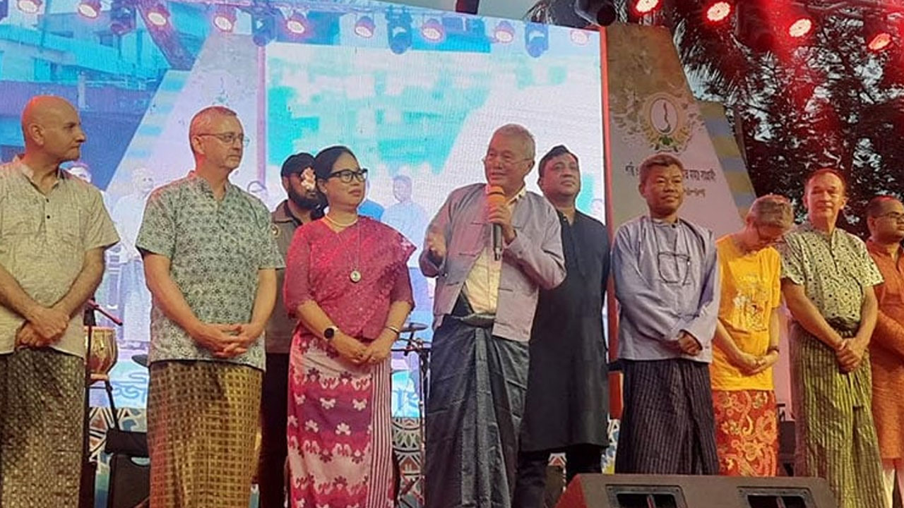 পার্বত্যাঞ্চলের উন্নয়নে মন্ত্রণালয়ের পক্ষ থেকে সবকিছু করা হবে