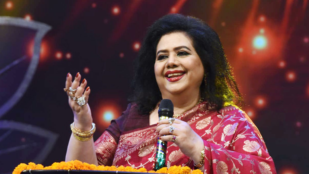 কখনো ৪০-৫০ হাজার টাকার শাড়ি কিনে পরিনি : রুনা লায়লা