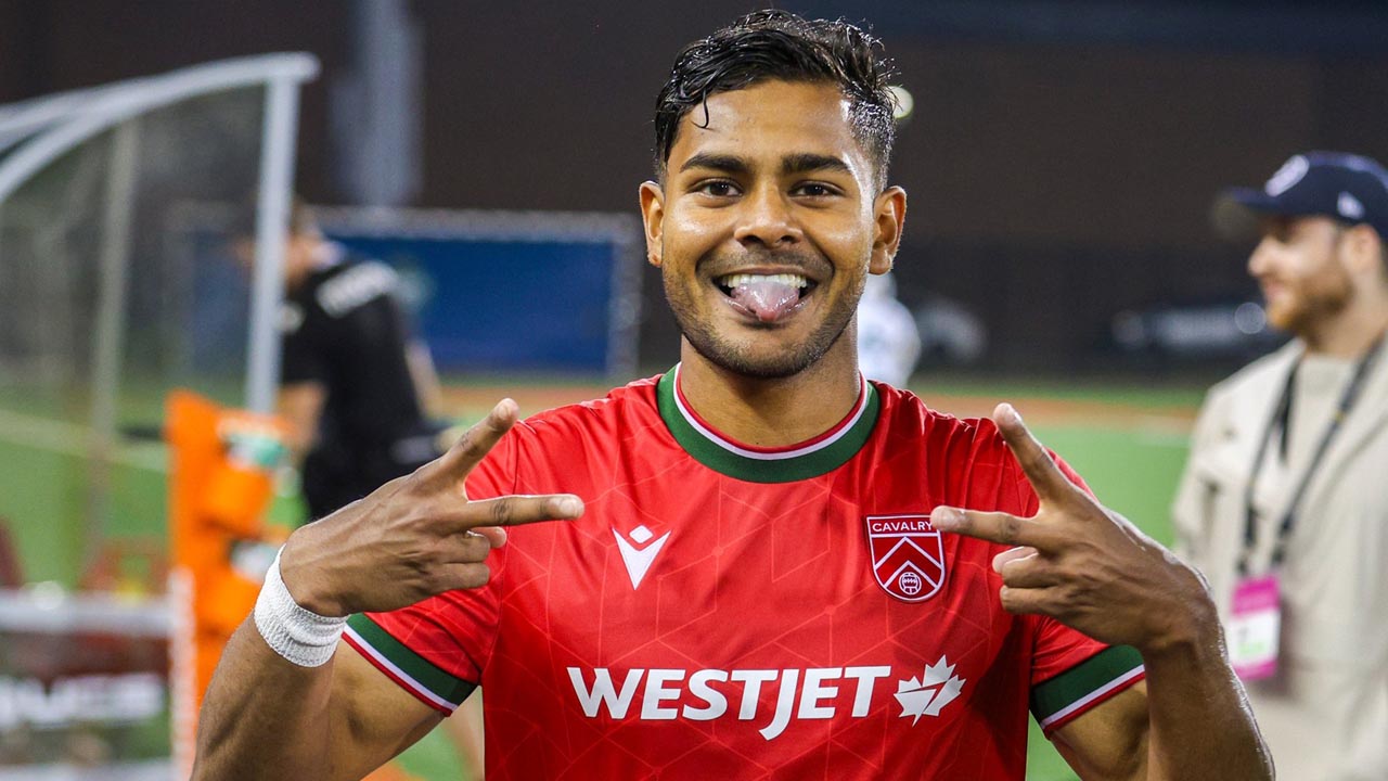 সামিতের জন্ম নিবন্ধন সম্পন্ন, অপেক্ষা পাসপোর্টের