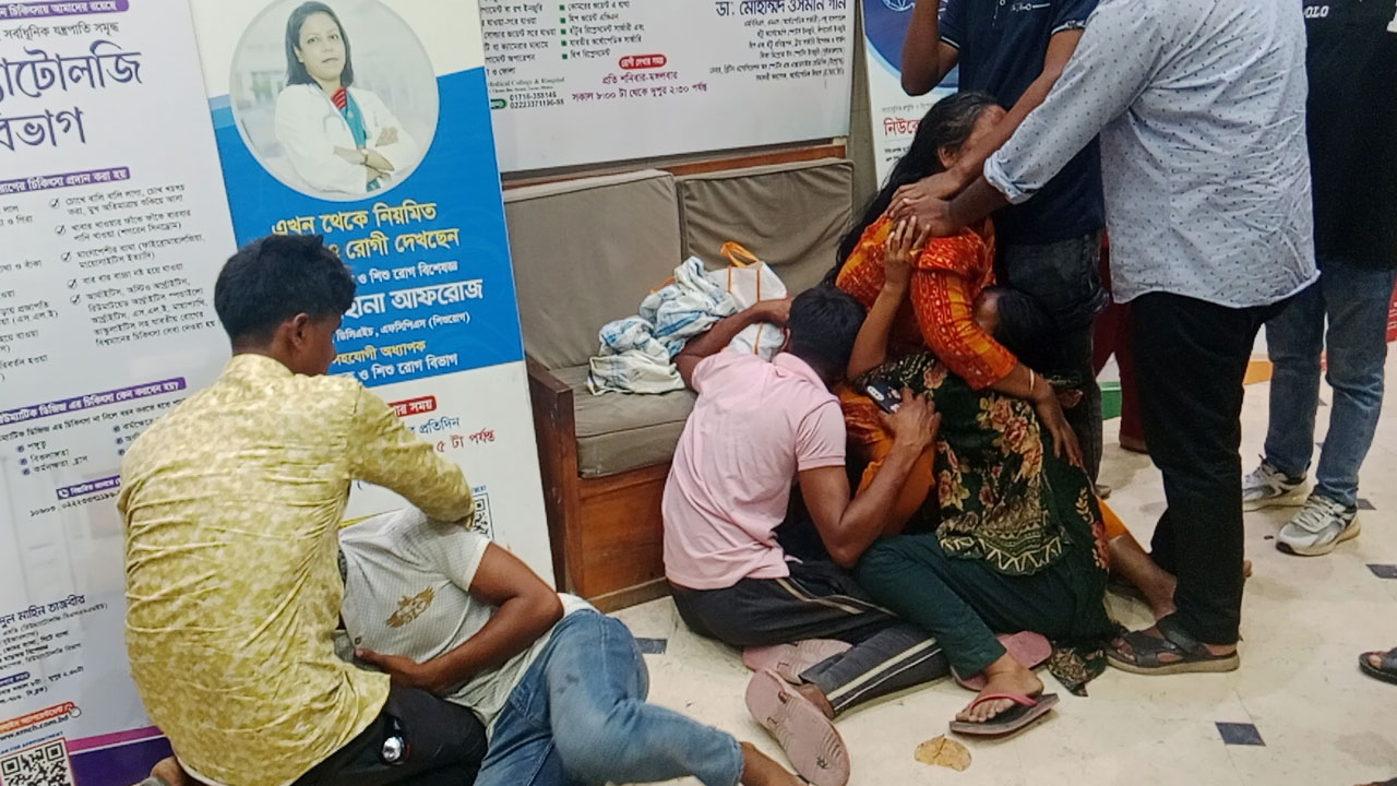 নাতনিকে ইভটিজিংয়ের প্রতিবাদ করায় নানাকে কুপিয়ে হত্যা