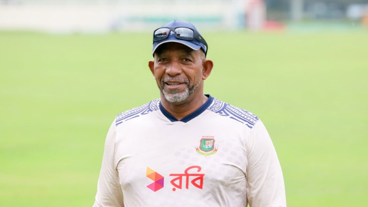 চট্টগ্রামের উইকেট থেকে কেমন সুবিধা নিতে চান বাংলাদেশ কোচ