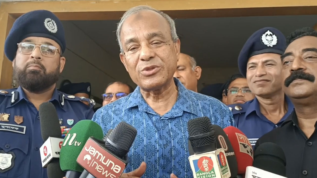 ভারত থেকে শেখ হাসিনাকে ফেরানোর উদ্যোগ নেওয়া হবে