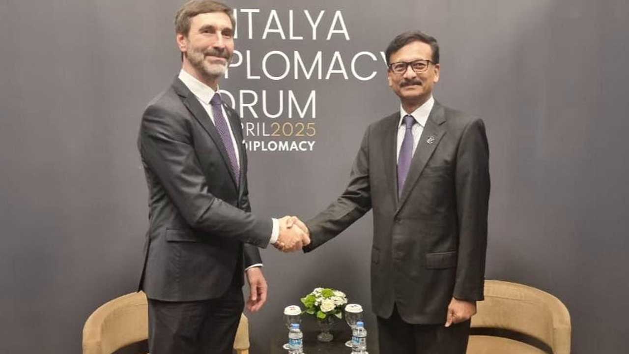 বিভিন্ন খাতে বাংলাদেশি কর্মী নিয়োগ দিতে স্লোভাকিয়াকে আহ্বান