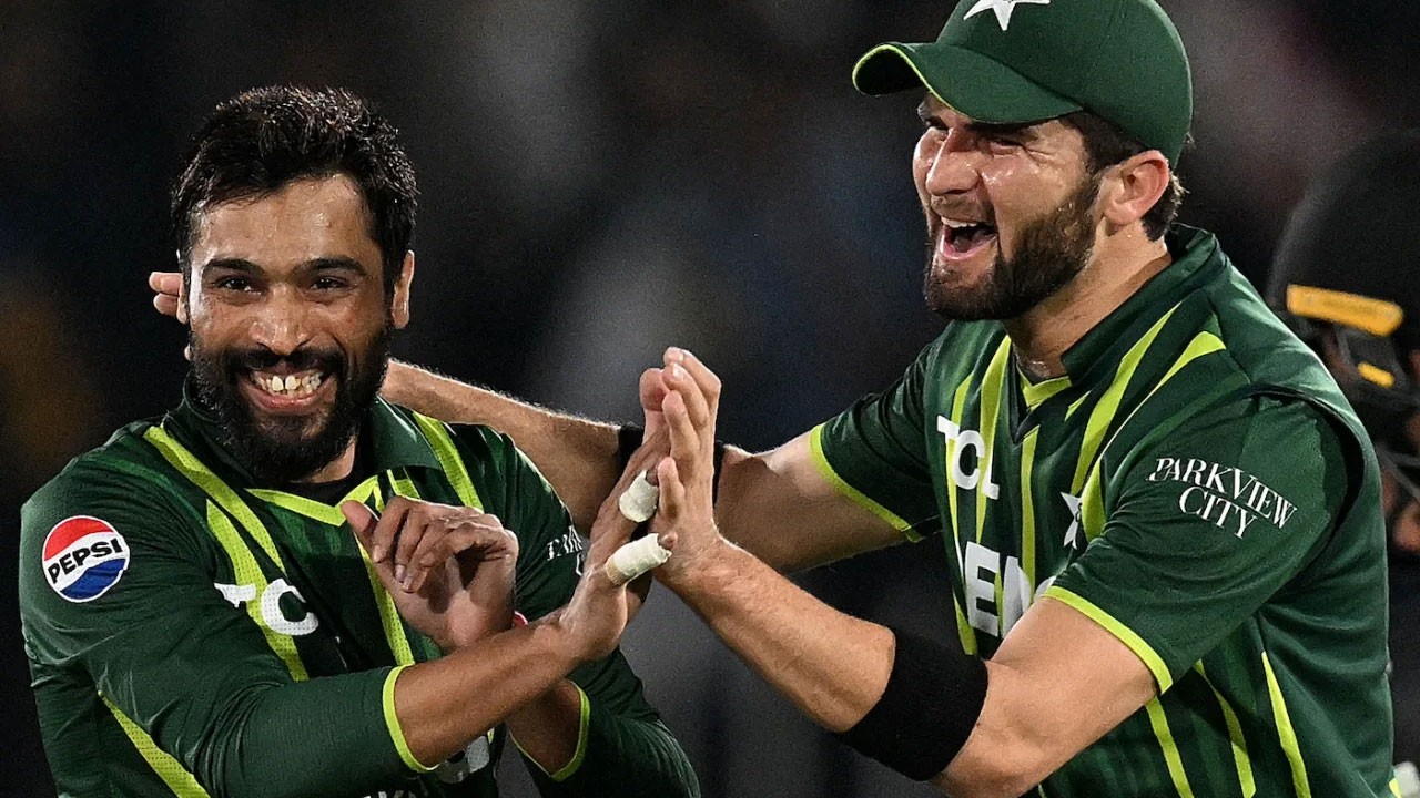 যুক্তরাজ্যের নাগরিকত্ব নিয়ে আইপিএলে খেলবেন পাকিস্তানি পেসার!