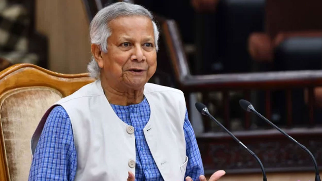 ভ্যাটিকান সফরে কাতার ত্যাগ করেছেন প্রধান উপদেষ্টা