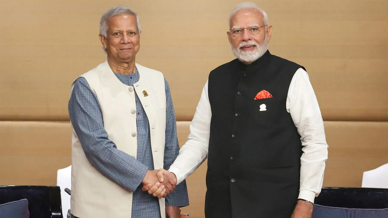 শেখ হাসিনাকে ‘চুপ’ রাখতে পারবেন না বলে জানান মোদি