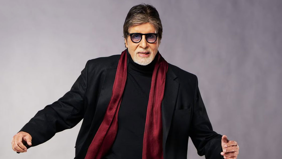 দাঁড়িয়ে প্যান্ট পরতে পারেন না অমিতাভ, রয়েছে নিষেধাজ্ঞা!