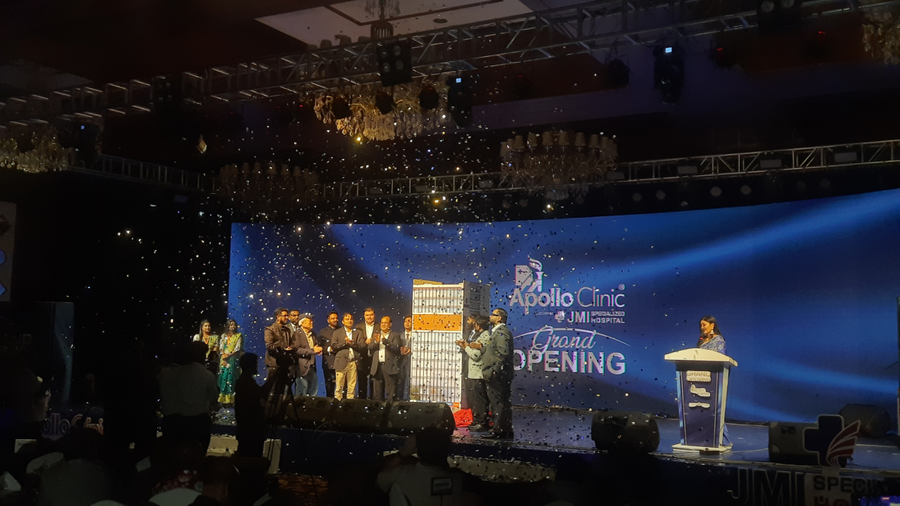 ধানমণ্ডিতে যাত্রা শুরু করলো অ্যাপোলো ক্লিনিক