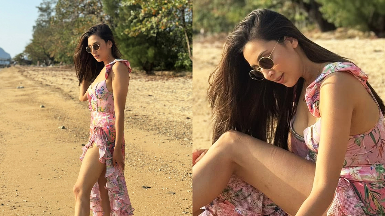 সৈকতে মিমের মোহনীয় লুক নজর কাড়ল ভক্তদের